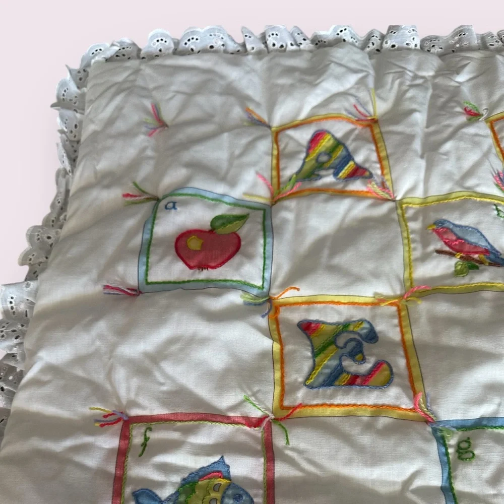 Vintage Handmade ABC Baby Blanket Top Embroidered Wall Hanging Ruffle Hem Decor